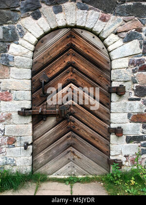 Porta vecchia in una fortezza Foto Stock