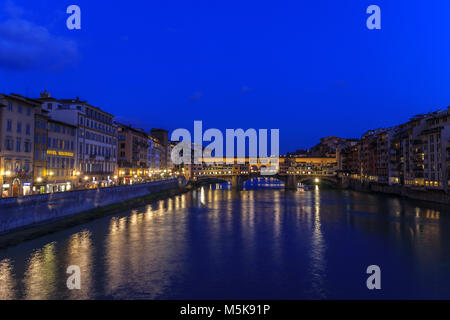 Ponte Vecchio di notte (Firenze) Foto Stock