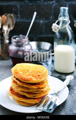 Frittelle su piastra, frittelle dolci, stock photo Foto Stock