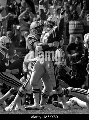 NE i patrioti Brent Williams (96) festeggia con Andre Tippett (56) nel secondo trimestre vs la Huston lubrificatori, foxboro 1991 foto di bill belknap Foto Stock