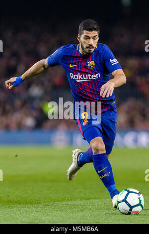 Barcellona, Spagna. 24 Febbraio, 2018. FC Barcelona avanti Luis Suarez (9) durante la partita tra FC Barcelona contro Girona, per il round 25 del Liga Santander, giocato al Camp Nou Stadium il 24 febbraio 2018 a Barcellona, Spagna. Credito: Gtres Información más Comuniación on line, S.L./Alamy Live News Foto Stock