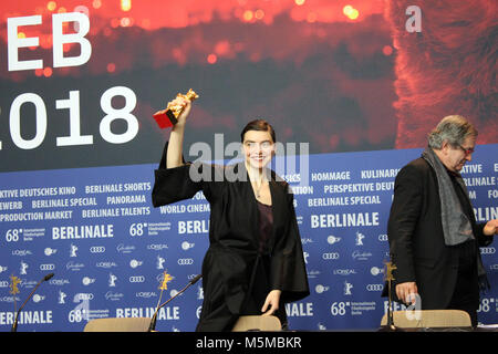 Berlino, Germania. Il 24 febbraio, 2018. Vincitore sessantottesima Berlinale, Golden Bear, Goldener Bär il miglior film: "Touch Me non' da Adina Pintilie , Berlino, Germania. Il 24 febbraio, 2018. Conferenza stampa presso il Grand Hyatt Hotel di Berlino/Germania per "dalla 68Berlinale, dotate di: Adina Pintilie, "Crediti: T.O.Pictures / Alamy Live News" Foto Stock