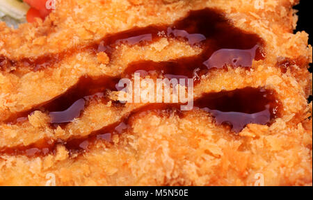 Giapponese Tonkatsu friggere la carne di maiale con insalata yammy oishi Foto Stock