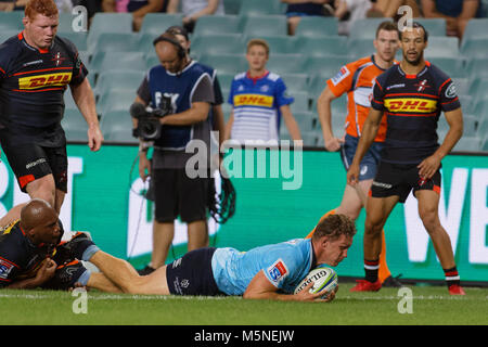 Sydney, Australia. 24 Febbraio, 2018. Michael Hooper dei punteggi Waratahs a provare durante il Super Rugby round 2 match tra il NSW Waratahs e il South African Stormers presso lo stadio Allianz il 24 febbraio 2018 a Sydney in Australia Credit: Regno Immagini/Pacific Press/Alamy Live News Foto Stock