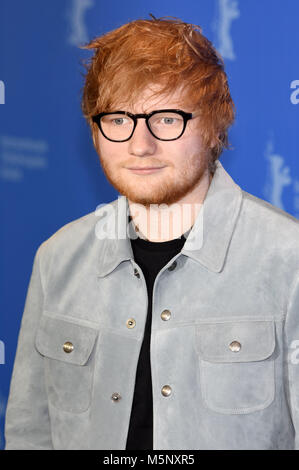 Berlino, Germania. Il 23 febbraio, 2018. Ed Sheeran durante il 'Songwriter' photocall al 68esimo Festival Internazionale del Cinema di Berlino/Berlinale 2018 il 23 febbraio 2018 a Berlino, Germania. | Utilizzo di credito in tutto il mondo: dpa/Alamy Live News Foto Stock