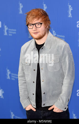 Berlino, Germania. Il 23 febbraio, 2018. Ed Sheeran durante il 'Songwriter' photocall al 68esimo Festival Internazionale del Cinema di Berlino/Berlinale 2018 il 23 febbraio 2018 a Berlino, Germania. | Utilizzo di credito in tutto il mondo: dpa/Alamy Live News Foto Stock