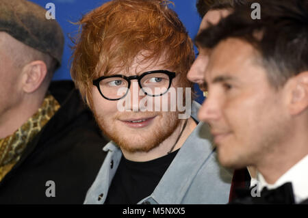 Berlino, Germania. Il 23 febbraio, 2018. Ed Sheeran durante il 'Songwriter' photocall al 68esimo Festival Internazionale del Cinema di Berlino/Berlinale 2018 il 23 febbraio 2018 a Berlino, Germania. | Utilizzo di credito in tutto il mondo: dpa/Alamy Live News Foto Stock