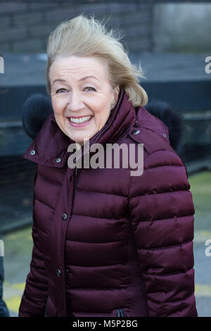 Londra, Regno Unito. Il 25 febbraio 2018. Andrea Leadsom MP, leader della House of Commons, lasciando ITV Studios di Londra dopo che compaiono sul Peston domenica politica spettacolo. Credito: Vickie Flores/Alamy Live News Foto Stock