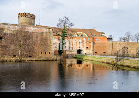 La Zitadelle di Spandau, uno dei meglio conservati del Rinascimento strutture militari dell'Europa, ora un museo. La parte del bastione Koenig (re bastion) Foto Stock