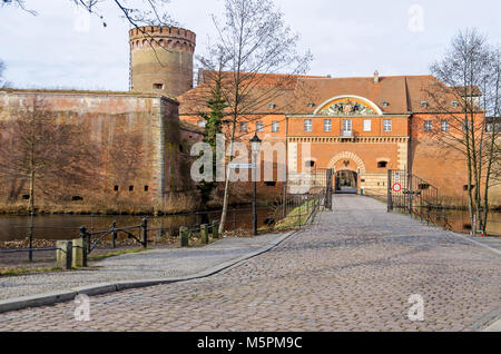 La Zitadelle di Spandau, uno dei meglio conservati del Rinascimento strutture militari dell'Europa, ora un museo. La parte del bastione Koenig (RE) bastion con Foto Stock