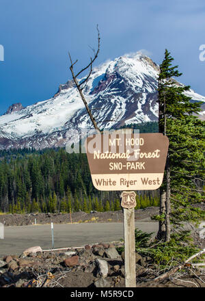 Segno per il White River West Snowpark. Mt Hood National Forest Foto Stock