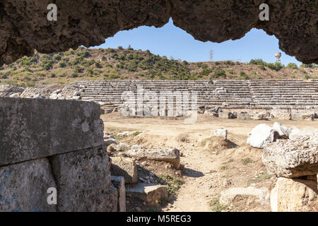 Il vecchio stadio della città antica di Perge in Turchia a Antalya. Foto Stock