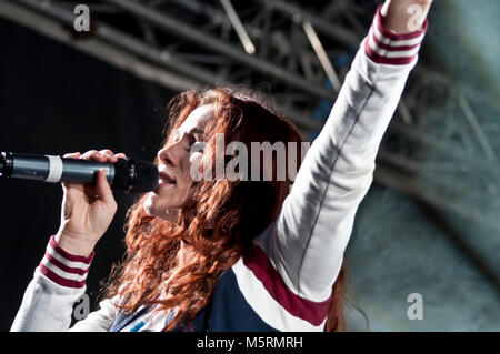 Katy B all'Evolution Festival, Newcastle Foto Stock