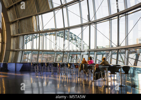 Edificio del Newcastle Glasshouse, vista interna del Glasshouse International Centre for Music nella città di Newcastle upon Tyne, Inghilterra, Regno Unito Foto Stock