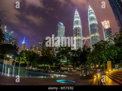Kuala Lumpur - Petronas Towers KLCC Park - Malesia Foto Stock