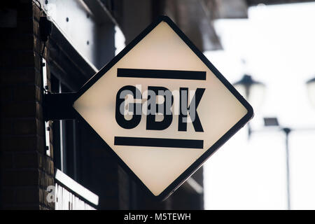 Gourmet Burger Kitchen sign logo. Foto Stock