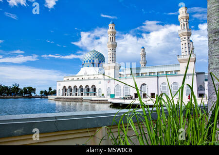Città di Kota Kinabalu moschea, Sabah, Borneo Malaysia Foto Stock