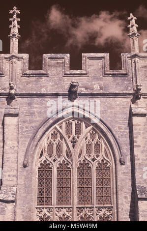 Immagini a infrarossi del XII secolo Chiesa di Tutti i Santi di Langport, Somerset, Inghilterra. A Il Grado 1 edificio elencato, gestiti dalla Chiesa la fiducia di conservazione Foto Stock