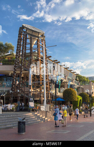 Ristoranti in Cockle Bay Wharf, il Porto di Darling, Sydney, Nuovo Galles del Sud, Australia Foto Stock