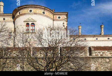 Il maestoso Castello del Buonconsiglio nel cuore della città di Trento torri in Trentino Alto Adige, Italia. Il castello è il più importante secolare Foto Stock