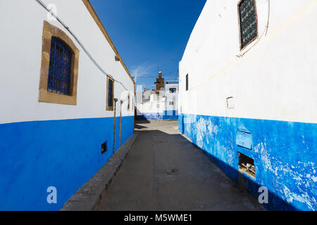 Fiume Bou Regreg lungomare e Kasbah nella Medina di Rabat, Marocco. Rabat è la capitale del Marocco. Rabat è situato sull'Oceano Atlantico in corrispondenza della bocca Foto Stock