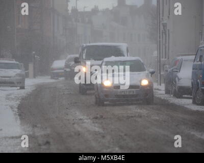 Sheerness, Kent, Regno Unito. Il 27 febbraio, 2018. Regno Unito: Meteo nevicata nel Sheerness nel nord Kent nella luce di avvertimento color ambra area. Credito: James Bell/Alamy Live News Foto Stock