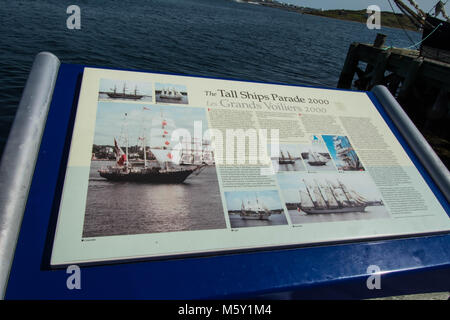 Navi alte segno sulla riva del porto Nova Scotia Halifax Canada informazioni foto barca a vela barche a bordo Grand Voiliers barche porto corsa Foto Stock