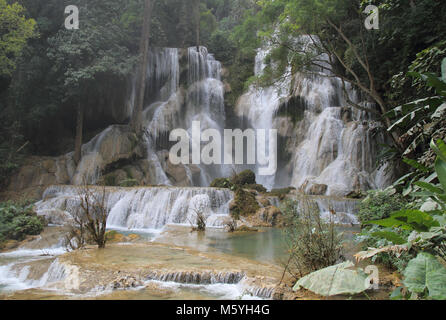 Le cascate di Kuang Si vicino a Luang Prabang, Laos Foto Stock