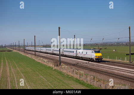 Un East coast Intercity 225 in direzione sud nei pressi di Thirsk durante il periodo in cui la costa est franchising è stato pubblicamente eseguire Foto Stock