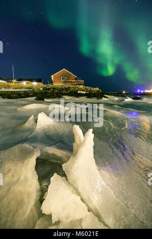 Luci polari oltre Andenes, Aurora Boreale, Andoya Isola, Norvegia Foto Stock