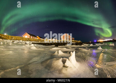 Luci polari oltre Andenes, Aurora Boreale, Andoya Isola, Norvegia Foto Stock