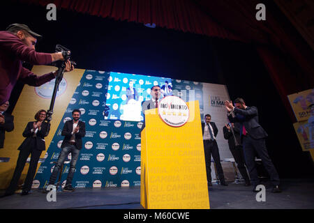 Palermo, Italia. 26 Febbraio, 2018. Italia: Luigi Di Maio, candidato Premier, durante la campagna elettorale, 26 febbraio 2018, Palermo. Credito: Antonio Melita/Pacific Press/Alamy Live News Foto Stock