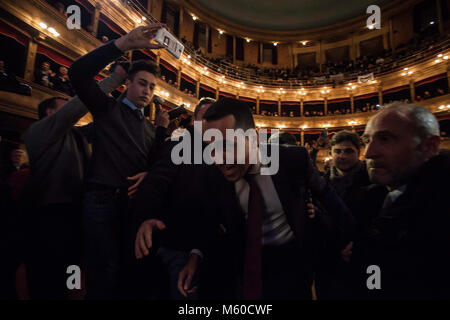 Palermo, Italia. 26 Febbraio, 2018. Italia: Luigi Di Maio, candidato Premier, durante la campagna elettorale, 26 febbraio 2018, Palermo. Credito: Antonio Melita/Pacific Press/Alamy Live News Foto Stock