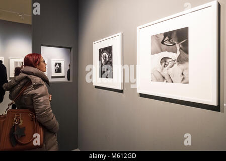 Italia Torino Palazzo Chiablese 27 Febbraio 2018 - inaugurazione della mostra con 250 immagini creato da Frank Horvat, insieme con una trentina di altre immagini prese dalla sua collezione privata. La mostra dal 28 febbraio al 20 maggio nel Chiablese Halls - illustra il cammino compiuto dal grande fotografo attraverso l evoluzione del linguaggio fotografico e delle sue tecniche. Foto Stock