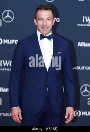 Il Principato di Monaco. Il 27 febbraio, 2018. Italiano ex giocatore di calcio Alessandro del piero arriva a 2018 Laureus World Sports Awards a Monaco il 27 febbraio 2018. Credito: Voi Pingfan/Xinhua/Alamy Live News Foto Stock