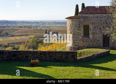 Paesaggio autunnale nella regione del Collio, Italia Foto Stock