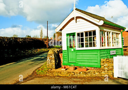 Ex signalbox a Coxwold, North Yorkshire Foto Stock