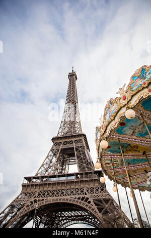 Dettaglio dalla giostra vintage dalla Torre Eiffel a Parigi, Francia Foto Stock