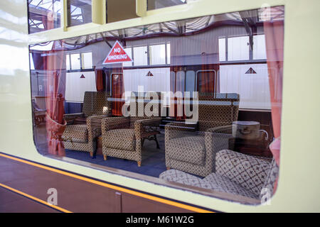 Una delle (26) immagini in questo set rivelando esterni e soprattutto gli aspetti interni della locomotiva a vapore di viaggio in Gran Bretagna. Viaggi di lusso carrelli. Foto Stock