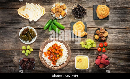 Ifthar pasto di sera per il Ramadan Foto Stock