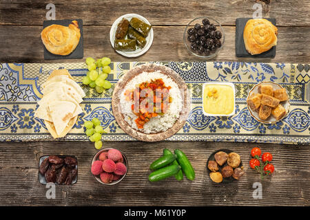 Ifthar pasto di sera per il Ramadan Foto Stock