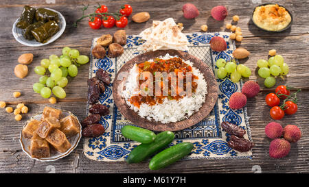 Ifthar pasto di sera per il Ramadan Foto Stock