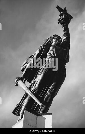 Batina, Croazia monumento in memoria del più grande e bloodest Guerra Mondiale 2 la battaglia sul suolo iugoslavo - Battaglia di Batina (1944). Vicino al fiume Danubio Foto Stock