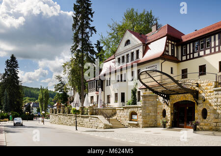 "Beech Park Hotel' di Polanica Zdroj (ger.: Altheide-Bad), città termale nella Bassa Slesia provincia, in Polonia, in Europa. Foto Stock