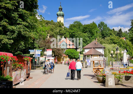 Passeggiata principale di Polanica Zdroj (ger.: Altheide-Bad), città termale nella Bassa Slesia provincia, in Polonia, in Europa. Foto Stock