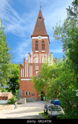 La chiesa (1910) in Orzechowo, residuo della desolazione masurian village. Olsztynek, warmian-masurian voivodato, Polonia, l'Europa. Foto Stock