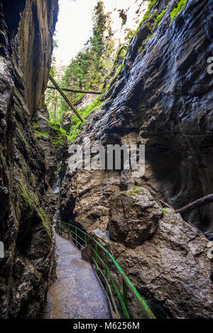 Breitachklamm, gorge creato dal fiume Breitach in Algovia Alpi, vicino a Oberstdorf, Baviera, Germania, Europa. Foto Stock
