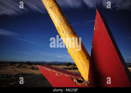 Doppie frecce, città abbandonate lungo Arizona Route 40 & 66 Foto Stock