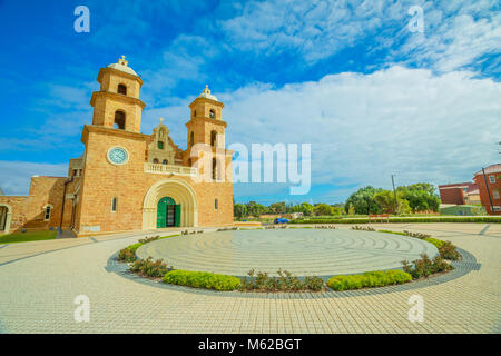 Cattedrale di San Francesco Saverio con Torri Gemelle, il principale luogo di culto cattolico in Geraldton, Western Australia, sulla Cattedrale Ave. La Cattedrale è la più importante chiesa cattolica nella città. Foto Stock