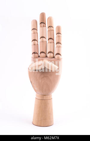 Il gesto del numero quattro con una articolata a mano in legno Foto Stock